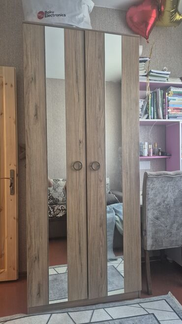 2.5 kabel: DOLAB MADEYRA 5 AYDIR ALINIB.TƏCİLİ KÖÇÜRÜK ONA GÖRƏ SATILIR