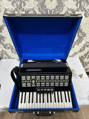 Аккордеоны: Продаю Германский Аккордеон Вельтмейстер метеор Вельтмейстер кордал at lalafo.kg — 7 Аккордеоны: Продаю Германский Аккордеон Вельтмейстер метеор Вельтмейстер кордал — 7