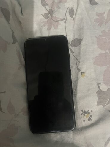 Техника и электроника: Redmi, Redmi 7, Б/у, 64 ГБ, цвет - Черный, 2 SIM