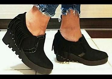 irregular choice srbija: Ženske casual cipele sa resama – crne - Model: niske platforme sa — 1