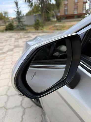жеңил машина: Toyota Camry: 2018 г., 2.5 л, Гибрид, Седан — 7