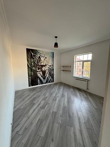 upd qesebesinde satilan evler: 4 otaqlı, 145 kv. m, Yeni təmirli — 1
