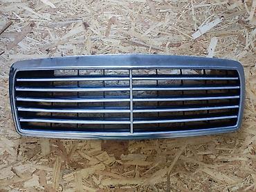 Решетки радиатора: Решетка радиатора Mercedes-Benz Б/у, Оригинал — 8