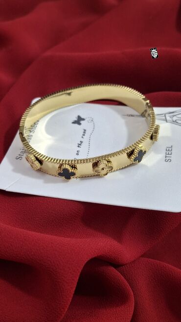 Bilərziklər: Qızılı rəngli, paslanmayan poladdan (STEEL) bəzək bilərziyi. Oval -da lalafo.az — 9 Bilərziklər: Qızılı rəngli, paslanmayan poladdan (STEEL) bəzək bilərziyi. Oval — 9