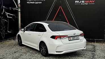 bmb 39: Toyota Corolla: 2025 г., 1.8 л, Автомат, Бензин, Седан — 5