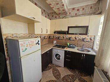 Uzunmüddətli kirayə mənzillər: Masazırda kaya restoranın yanındakı bina 6/4 2 otaqlı ev binada lift