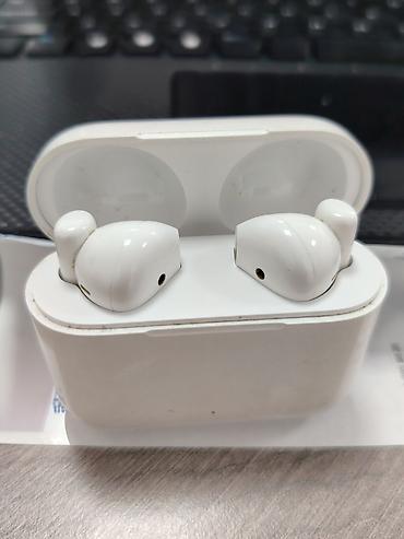 samsung level u: Tam simsiz qulaqlıq və şarj qabı • Rəng: Ağ • Bağlantı: Bluetooth — 3