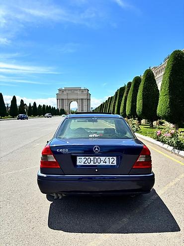 astra g on stupitsa: Mercedes-Benz C200 sedan - Kuzov: W202, 4 qapı, tünd mavi/qara rəng - — 10