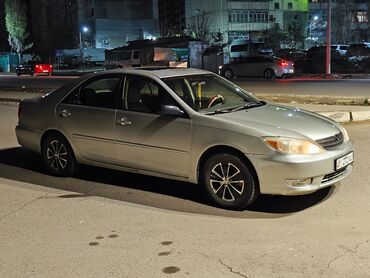 Toyota: Toyota Camry: 2002 г., 2.4 л, Механика, Бензин, Седан