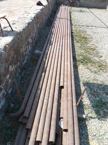 Lyuk qapaqları: Metal borular – müxtəlif ölçülərdə - Material: polad/metal - Forma