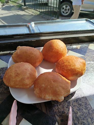 Выпечка, хлебобулочные изделия: Пышки/пончики жареные - Свежие воздушные шарики-пышки, обжаренные до — 3