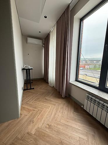 Долгосрочная аренда домов: 360 м², 4 комнаты — 10