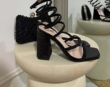 claudia donateli sandale: Brojevi
36-41
3000din
OR💥 — 1