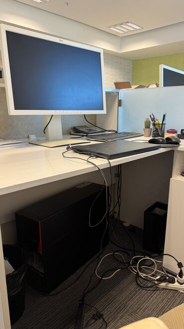 Masaüstü kompüterlər və iş stansiyaları: Fujitsu Celsius R930N ve Celsius M730N Workstation CPU- Intel Xeon — 2