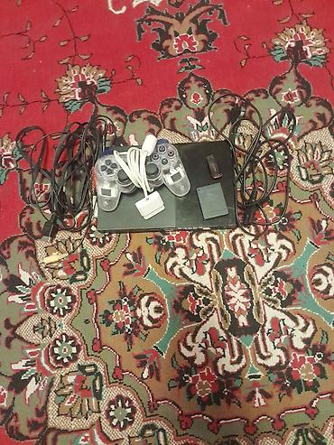 playstation 3 oyunları: Qıymet 60 azn.ps 2 silim memory kart 16gb flaskart 3 oyun,pult ve — 1