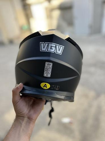 Moto dəbilqələr: VGV kask Salam. Kask yenidir. istifadə olunmayıb. çindən 250 azn + 60 — 2
