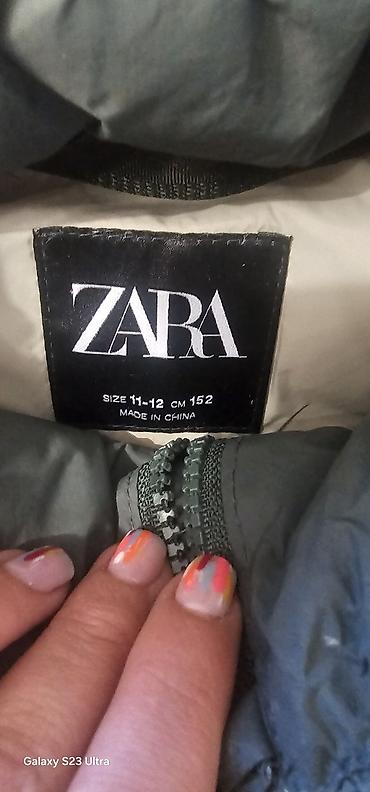 Верхняя одежда: Утеплённый жилет ZARA на мальчика, на девочку. Не успели одеть — 3