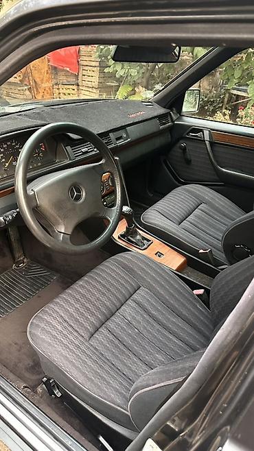 степ эреф 1: Mercedes-Benz E-Class: 1990 г., 2.3 л, Кол менен иштөөчү, Бензин, Седан — 4