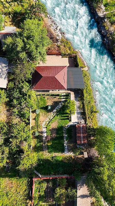 Продажа дачи: 🏡 ЭКСКЛЮЗИВНАЯ ДАЧА В АРАШАНЕ — ПЕРВАЯ ЛИНИЯ РЕКИ! 🌿⛰️ 📍 Село Арашан — 24