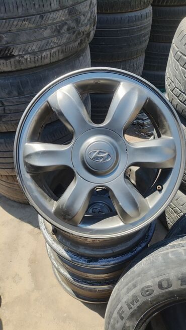 urban diskləri: İşlənmiş Disk Hyundai R 15, 4 Boltlu