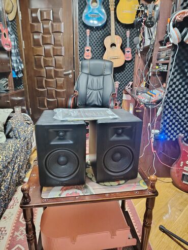 Dinamiklər və kolonkalar: M-Audio Kolonka, Növ - Kompüter üçün, rəng - Qara