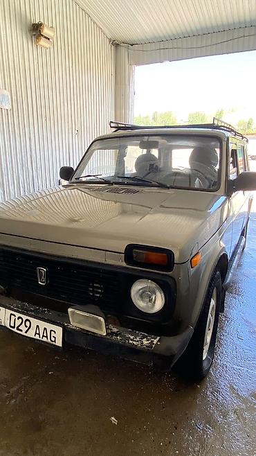 сиз 82 1: ВАЗ (ЛАДА) 2121 (4x4): 2003 г., 1.6 л, Кол менен иштөөчү, Бензин, Жол тандабас — 1