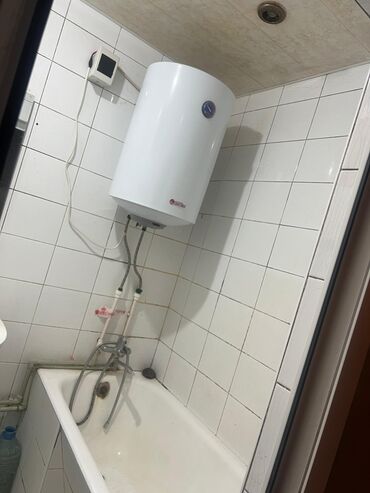 Uzunmüddətli kirayə mənzillər: Komunal daxil 130 manat 1 nəfər otaq yoldaşı xanım axtarılır Həzi — 8