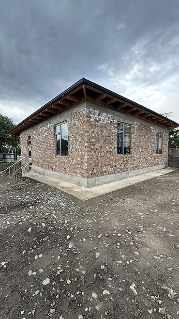 дома бишкек: 📍 В Сокулуке в районе Церкви, продаётся дом на стадии ПСО. 🏡Площадь — 2