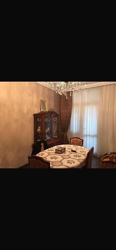 qədimi stul: Qonaq otağı üçün, İşlənmiş, Açılmayan, Dördbucaq masa, 4 stul — 1