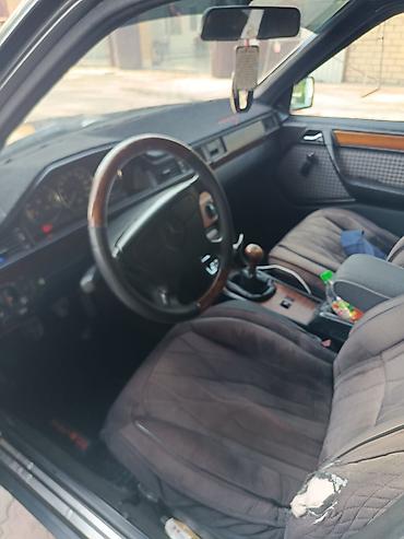 штатный телефон мерседес: Mercedes-Benz W124: 1993 г., 2 л, Механика, Бензин, Седан — 2