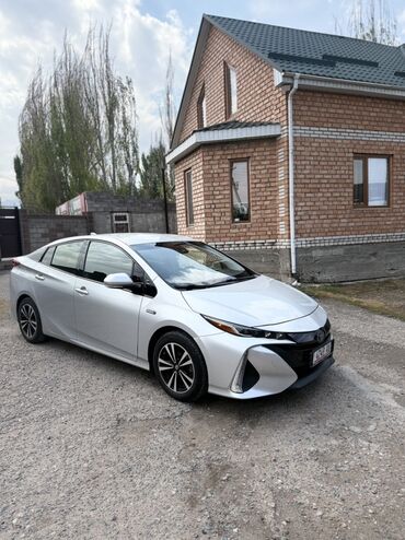 зарядка для аккумулятора бишкек: Toyota Prius: 2019 г., 1.8 л, Вариатор, Гибрид, Хэтчбэк