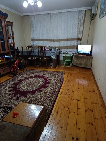 Köhnə tikili: Suraxanı rayonu Nəqqaş restoranı, Ballı marketle uzbeuz 5mertebeli daş — 2