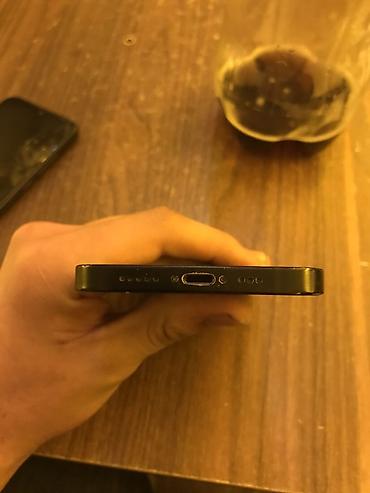 Apple iPhone: IPhone 12, Qara — 4