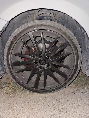 Шины и диски: Литые Диски R 19 Toyota, Комплект, отверстий - 5, Б/у — 4