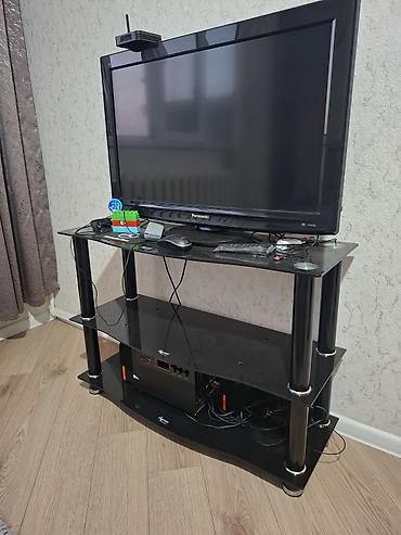 panasonic televizor: İşlənmiş Televizor Panasonic LCD 82" Ünvandan götürmə — 2