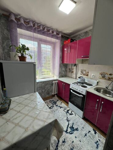 тоголок молдо фрунзе: 1 комната, 32 м², Индивидуалка, 5 этаж, Евроремонт