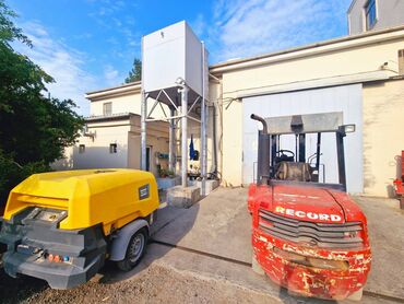 Anbar və emalatxanalar: Səbail rayonu, Badamdar şossesində, 1-ci massivdə əsas yolun üstündə — 2