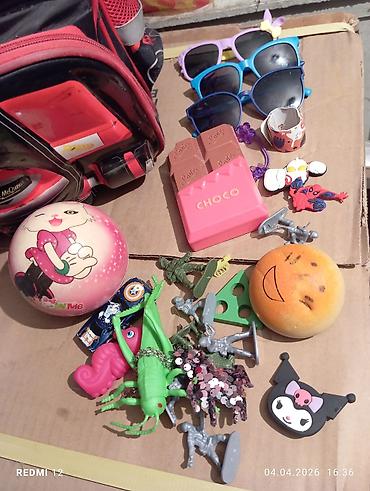 Игрушки: Игрушки бу пакетом: Барби, конструктор, рюгзак школьный для — 9