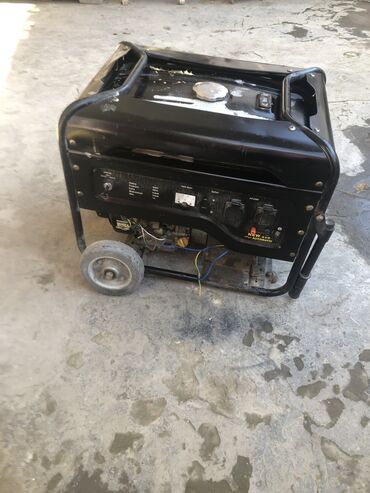 generator satilir: Ela veziyyetde 6,5 klovat generator satilir hrm ip hem acarladir