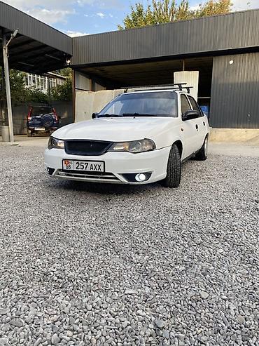 Daewoo Nexia: 2009 г., 1.5 л, Механика, Бензин, Седан