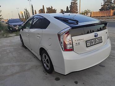 prius qranat: Toyota Prius: 1.8 l | 2013 il — 4