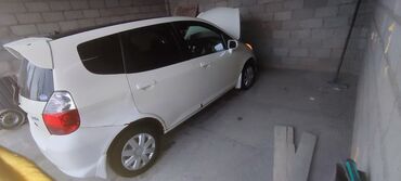 трактор те 40: Honda Fit: 2007 г., 1.3 л, Вариатор, Бензин, Хэтчбэк