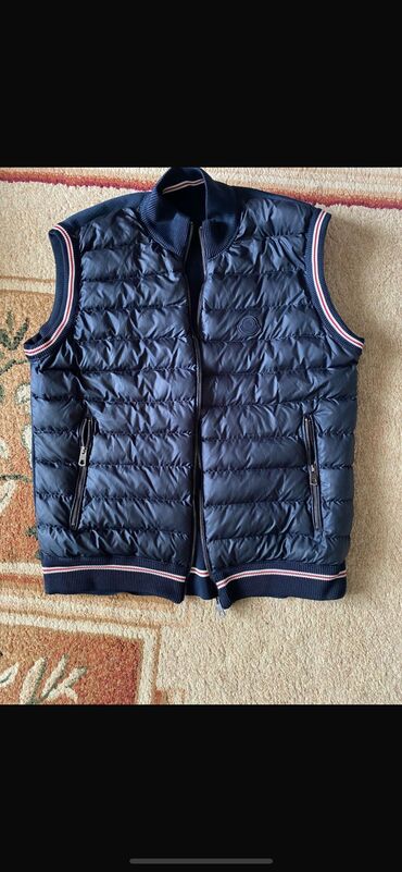 Куртки: Мужская куртка, M (EU 38), Moncler, Б/у, цвет - Синий, Самовывоз, Бесплатная доставка, Платная доставка
