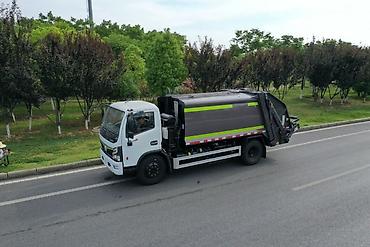 Мусоровозы: Мы являемся прямым продавцом с завода-производителя автомобилей CLW в — 17