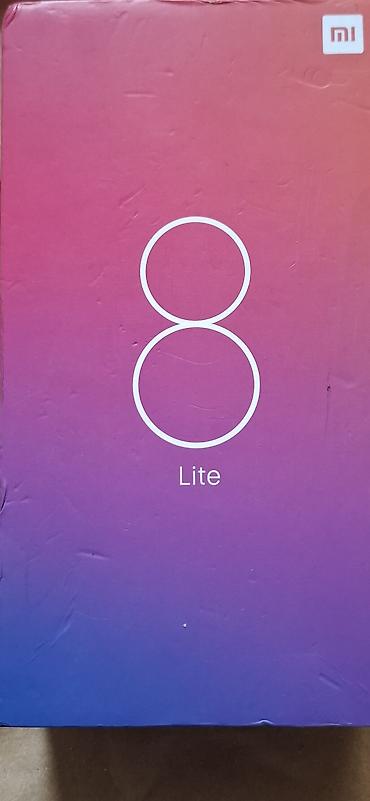 lian li: Xiaomi Mi 8 Lite, rəng - Qara, 
 Qırıq — 2