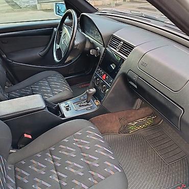 traktor farası: Mercedes-Benz C 200: 2 l | Sedan — 5