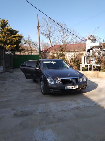 Mercedes-Benz: Mercedes-Benz E 220: 2.2 l | 2008 il Sedan — 3