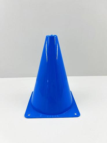 Digər idman və istirahət malları: №: 7173 Məhsulun adı: Məşq üçün konus, göy, plastik, 18 sm Brend: No — 1