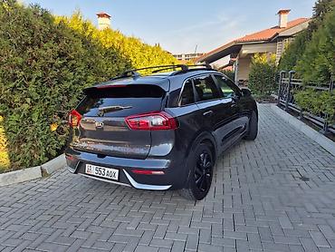 Kia: Kia Niro: 2017 г., 1.6 л, Робот, Гибрид, Кроссовер — 8
