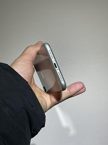 Apple iPhone: IPhone Xr, 64 ГБ, Белый, 75 % — 6